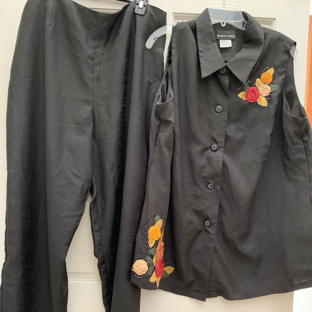 EUC Robert Louis Black Silk Shirt and Capri Pants Set size 20W